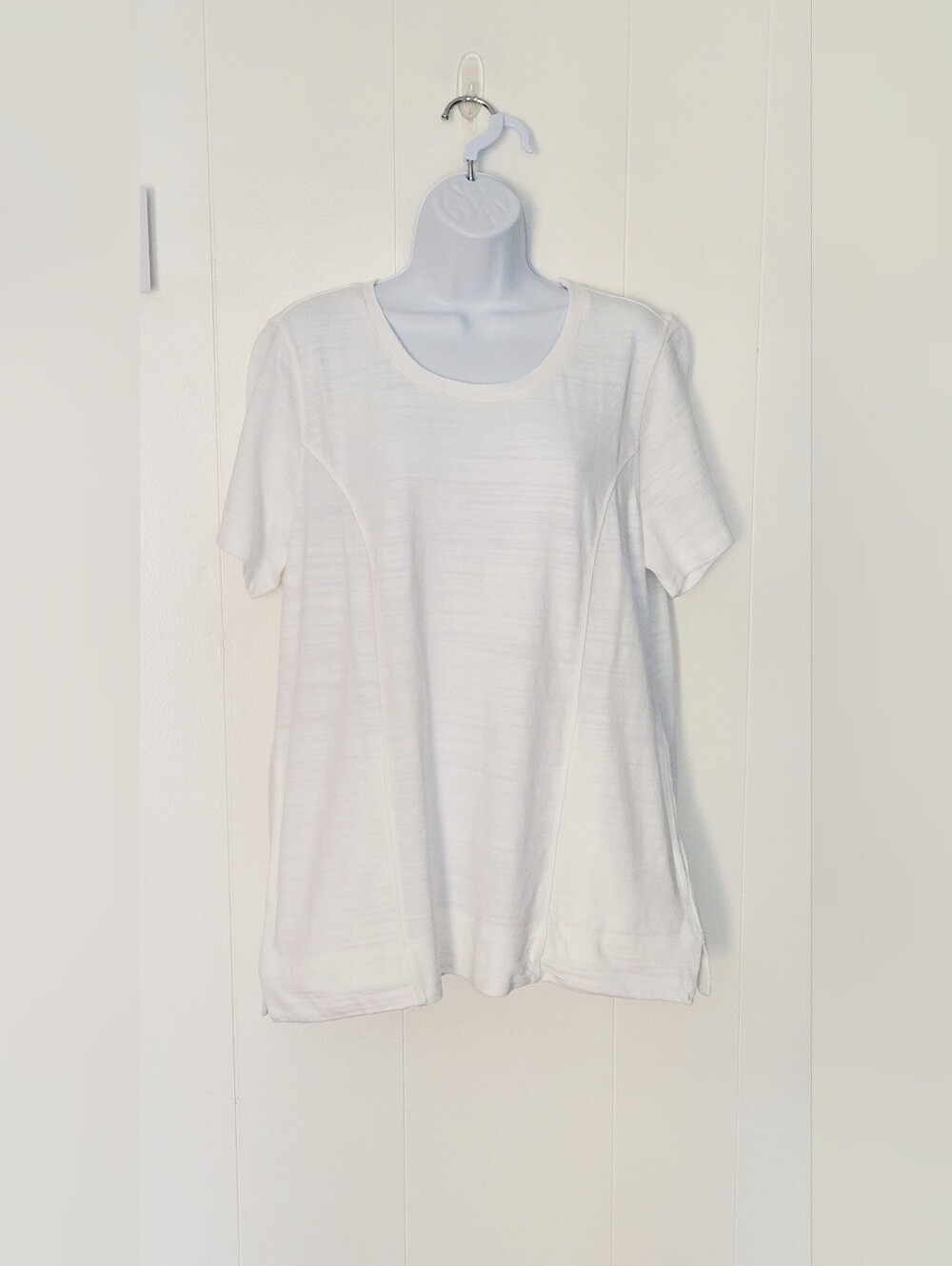 Short Sleeve Scoop Neck Top With Pockets